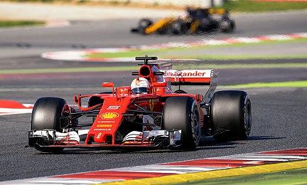 《死或生：女神璀璨假期》跳绳玩法演示 蹦蹦跳跳吸睛